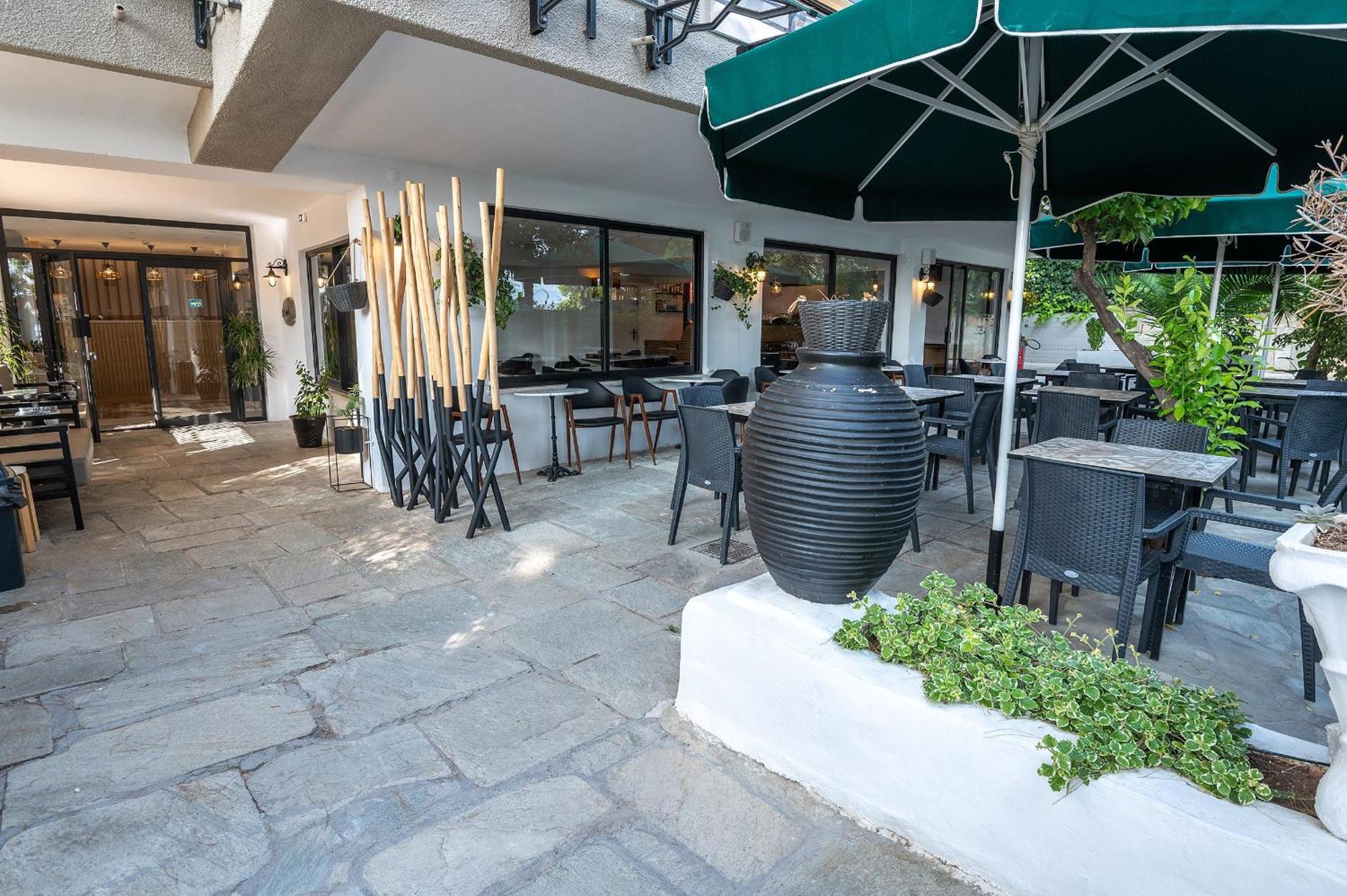 Genesis Hotel ルートラキ エクステリア 写真